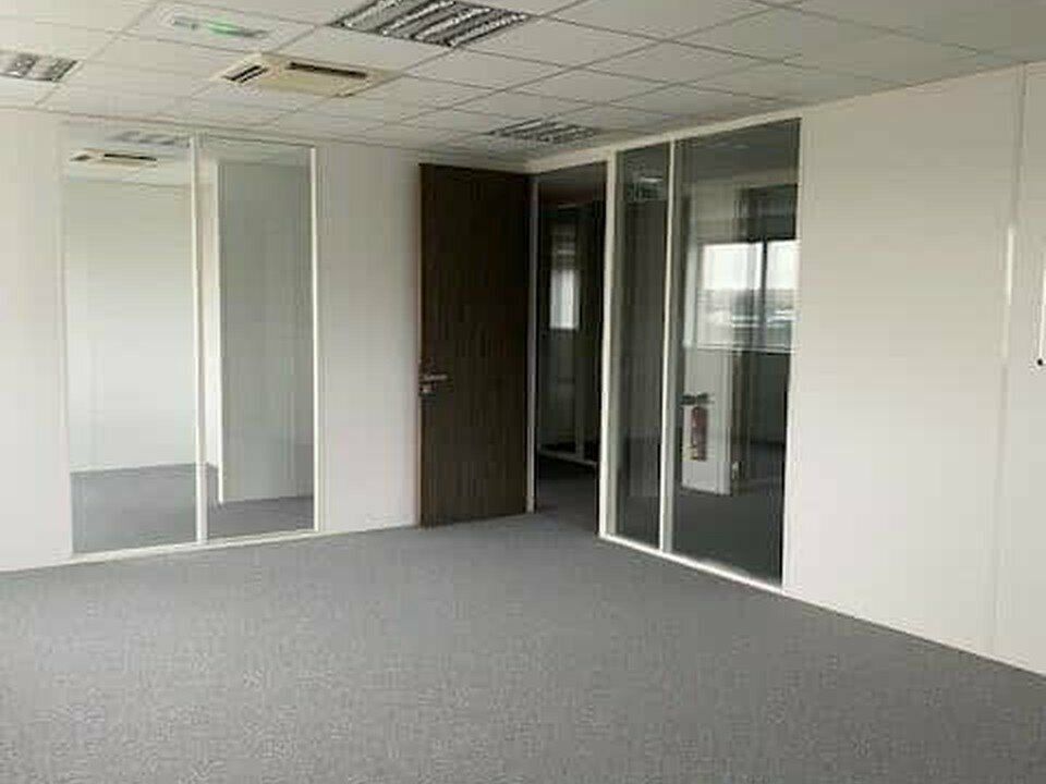 Bureaux 260 m2 a louer a Isneauville (76)