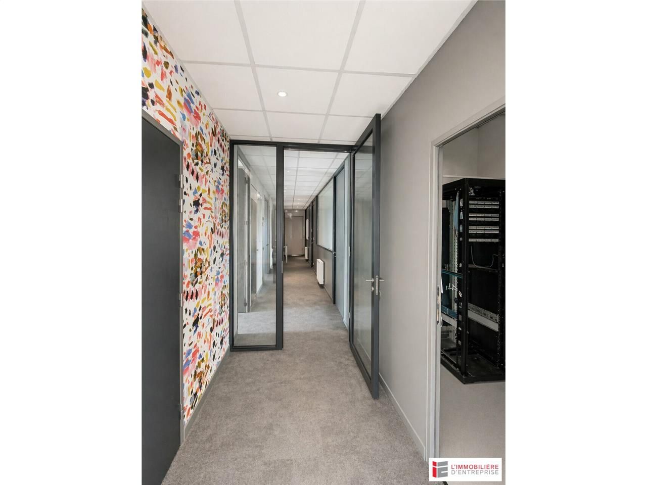 À VENDRE – LOCAUX D'ACTIVITÉ / BUREAUX DE 300 M² – PACÉ