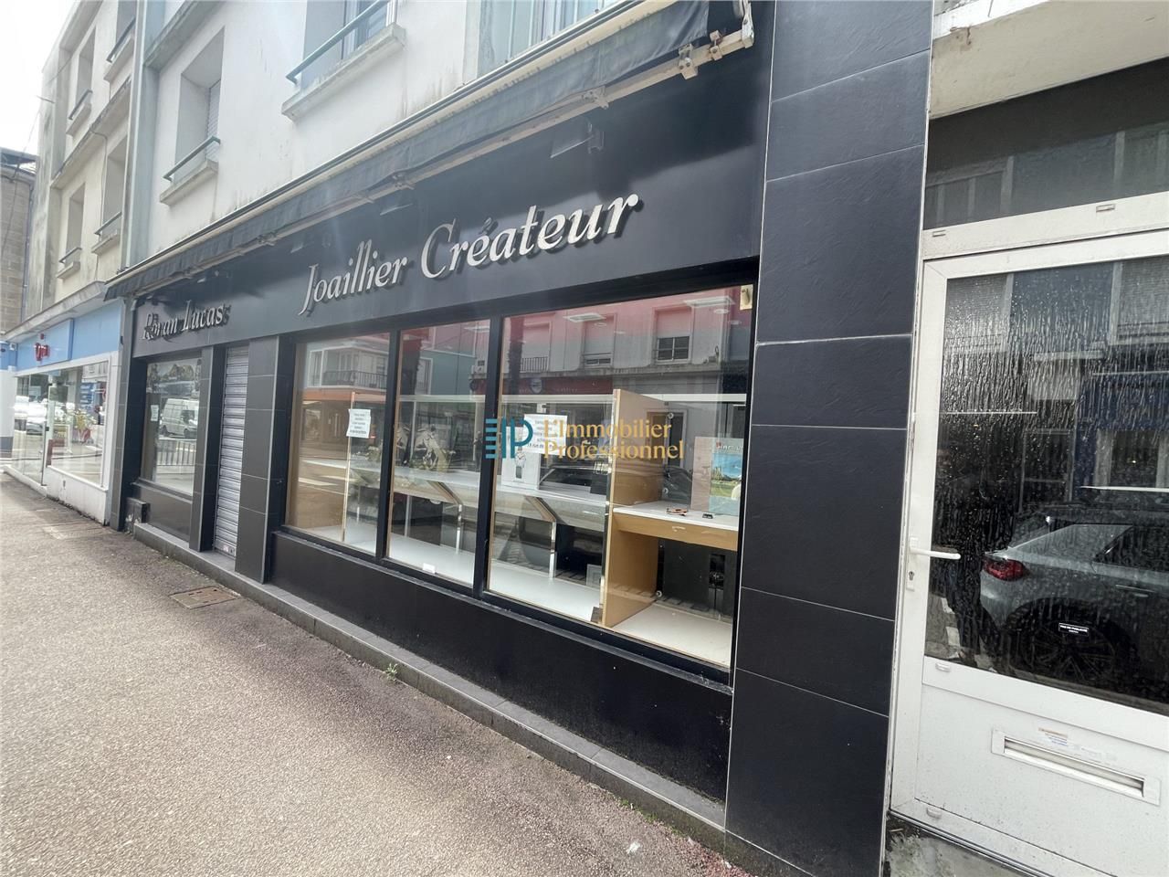 Location local commercial 155 m² à Lorient
