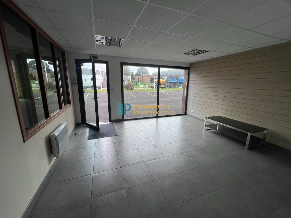 Location local 243 m² à Mellac