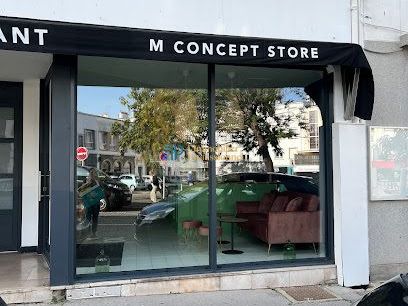 Location local commercial 75 m² à Lorient