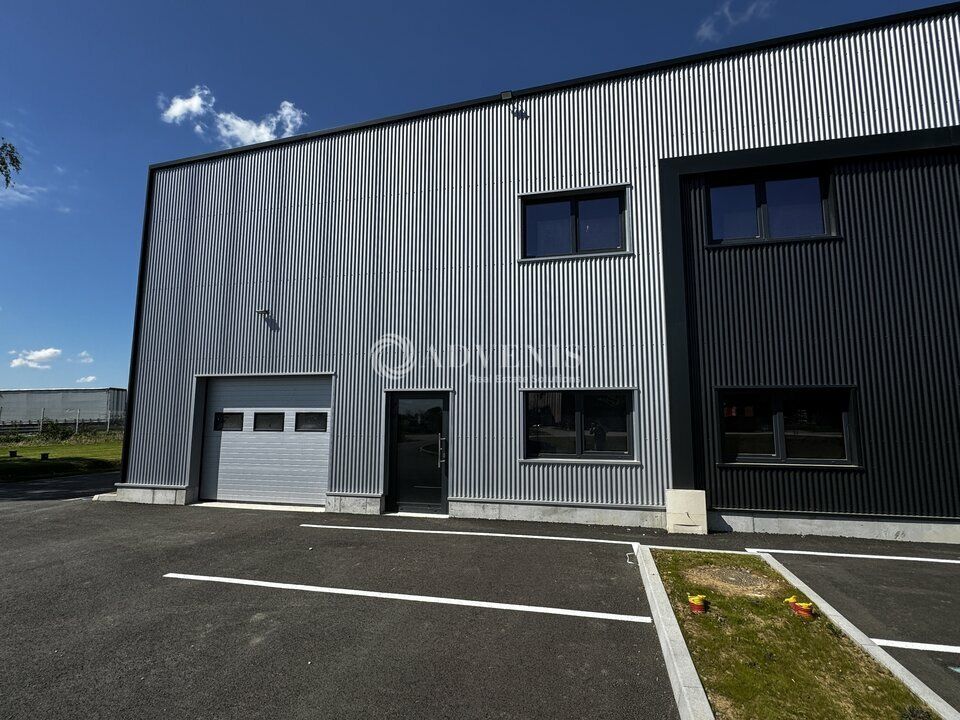 Ensemble immobilier en cours de restructuration avec visibilité à louer - ZI & Commerciale - Fegersheim