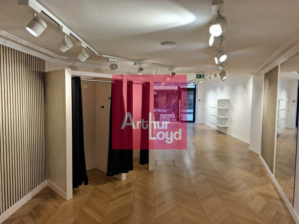 CLERMONT-FERRAND CENTRE VILLE LOCAL COMMERCIAL 95 m² A LOUER