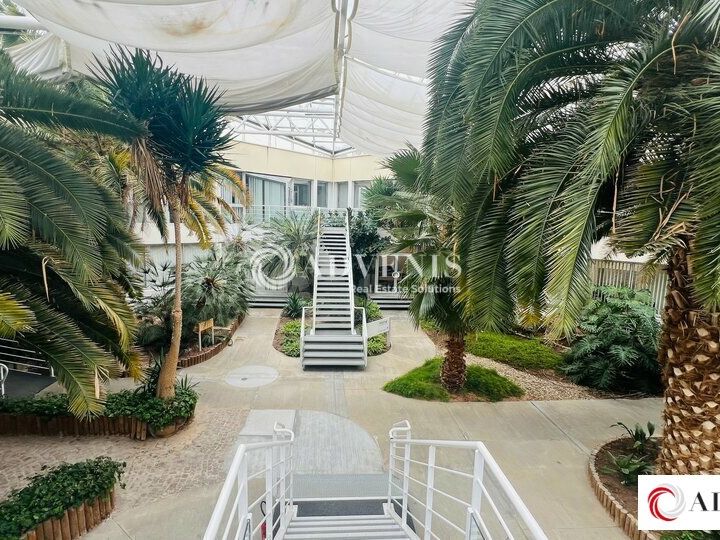 A VENDRE - BUREAUX - 268 M²