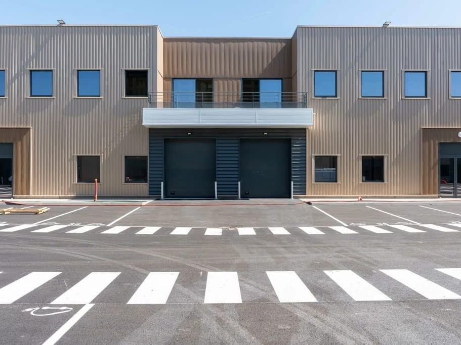 Location local 440 m² à Oissel-sur-Seine