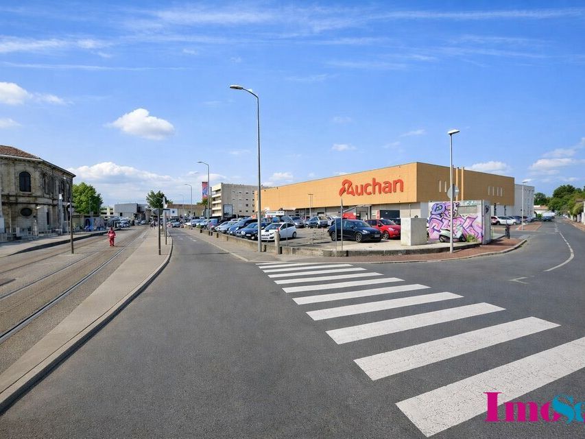 Vente local 164 m² non divisibles