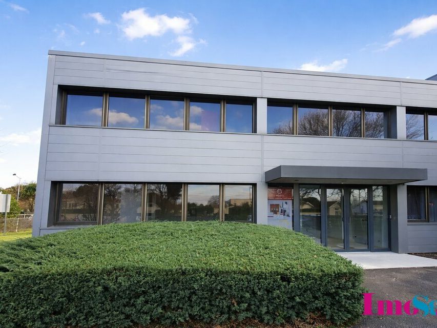 Location bureaux 100 m² non divisibles
