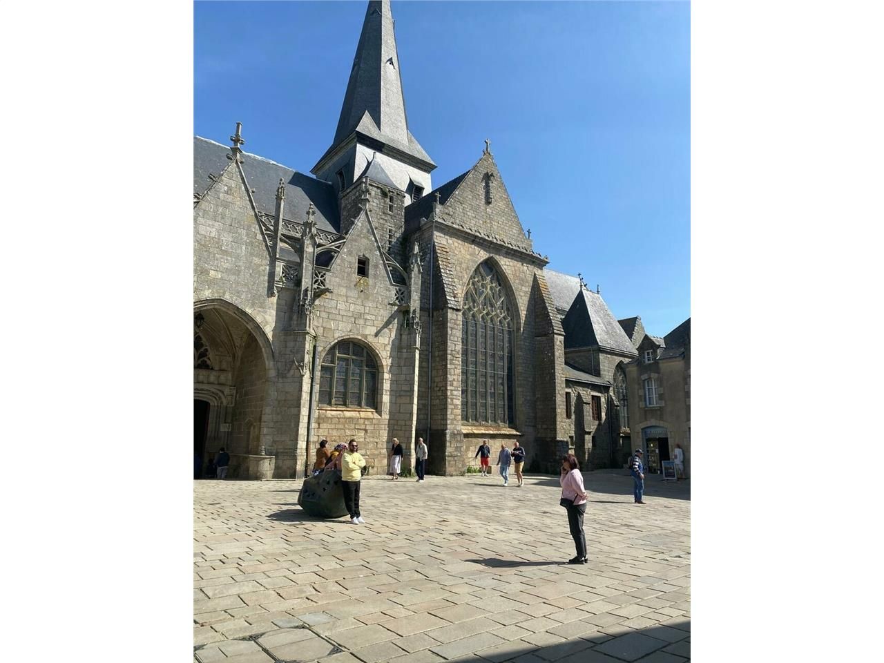 À VENDRE - CRÊPERIE - GUÉRANDE INTRA-MUROS (44) - EMPLACEMENT N°1