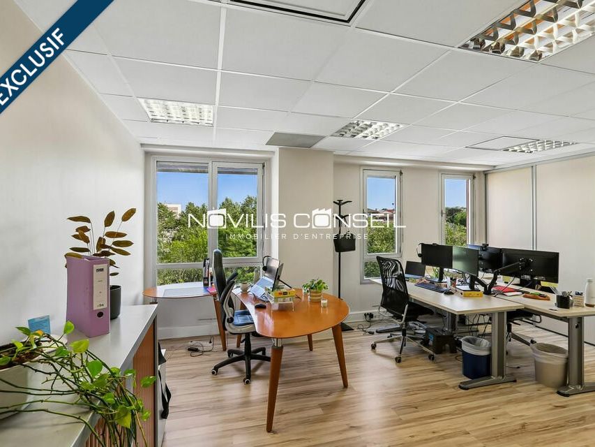 Bureau à vendre - 383 m²