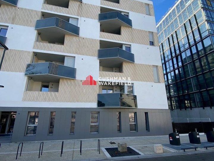 Location bureau - 486 m²
