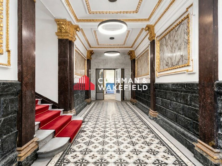 Vente bureaux 242.1 m² non divisibles