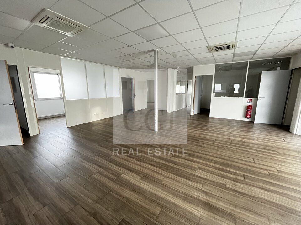 Location bureaux 186 m² non divisibles