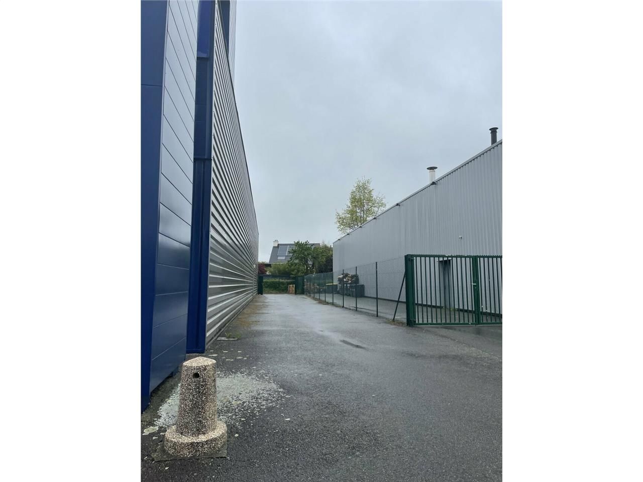 Vente entrepot 114 m² non divisibles