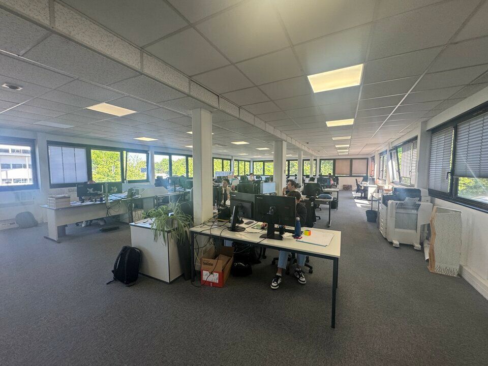 TOURS SUD SAINT-AVERTIN ECHANGEUR A10 - BUREAUX A LOUER 297 M² PARKING FACILE