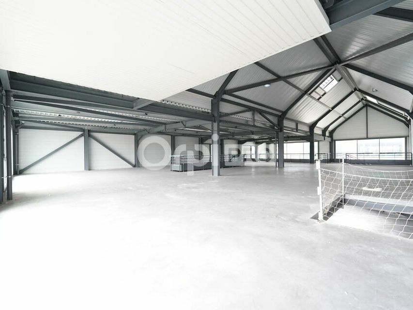 LOCAL COMMERCIAL / CONCESSION MOTO A VENDRE OU A LOUER - 2 580 m² DIVISIBLE - VENISSIEUX