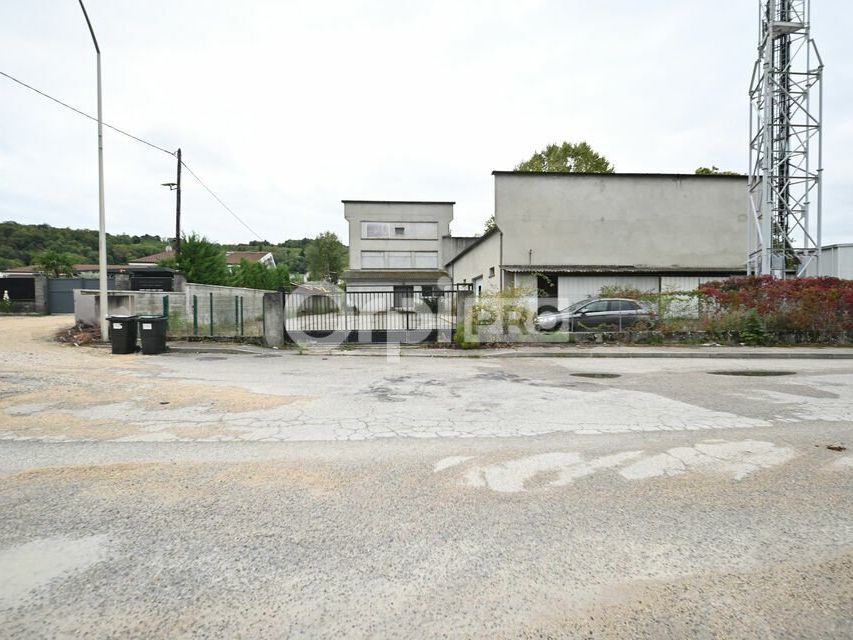 LOCAL D'ACTIVITE A VENDRE OU A LOUER - 475 m² - BOURGOIN JALLIEU