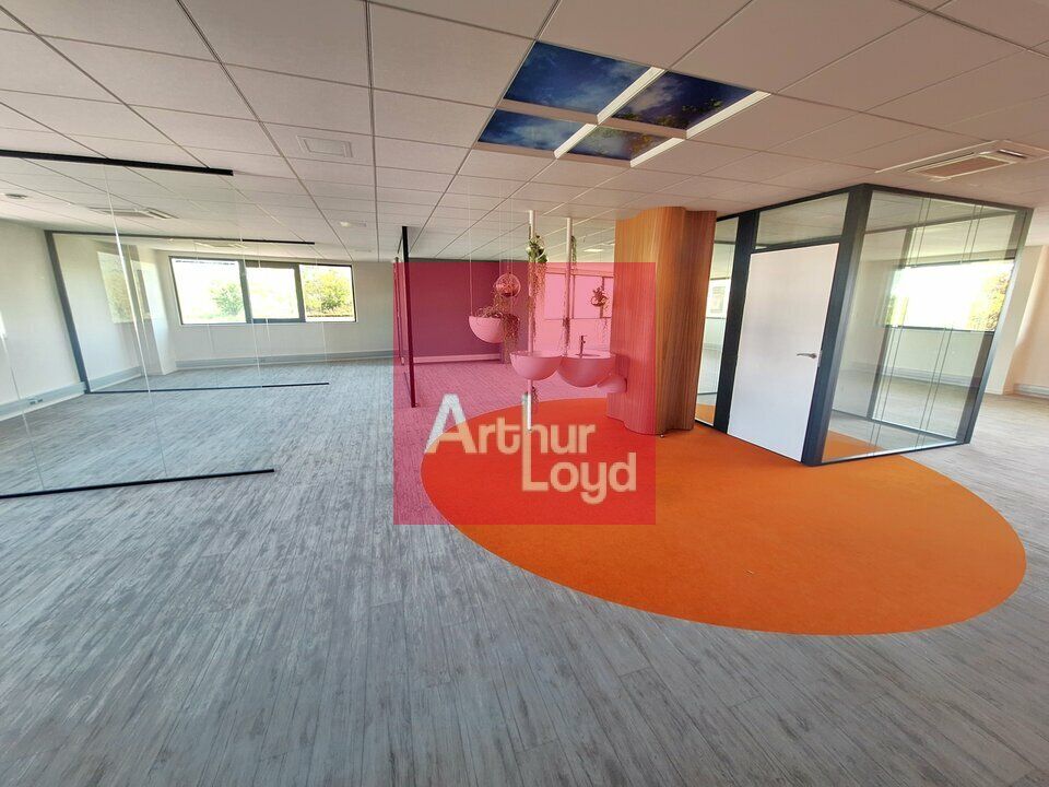 Location bureaux 449 m² divisibles à partir de 218 m²