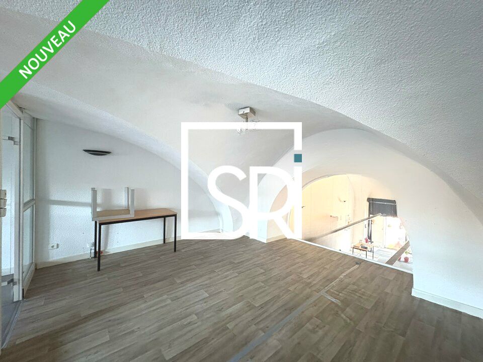 VISIBILITE - LOCATION LOCAL COMMERCIAL / BUREAUX 164 M² - HYPER CENTRE - 63000 CLERMONT-FERRAND