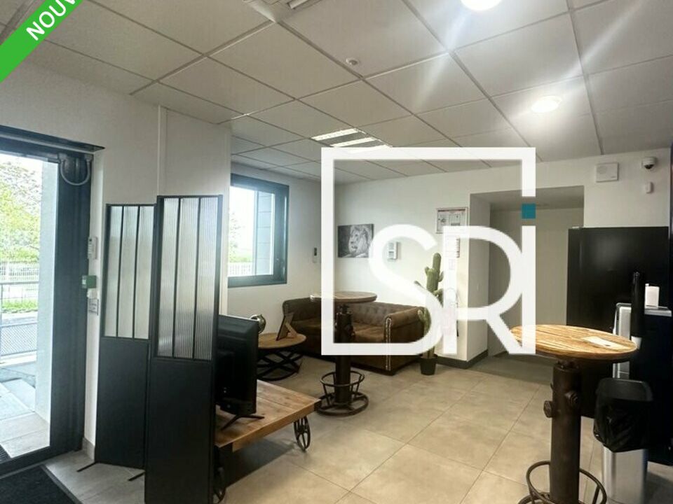 LOCATION BUREAUX - 48 M²  63360 GERZAT 