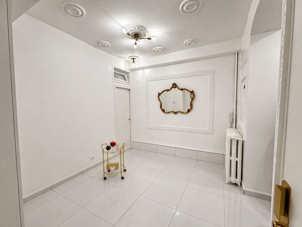 Location bureaux 85 m² non divisibles