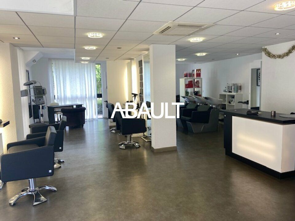 Location local commercial 95 m² non divisibles