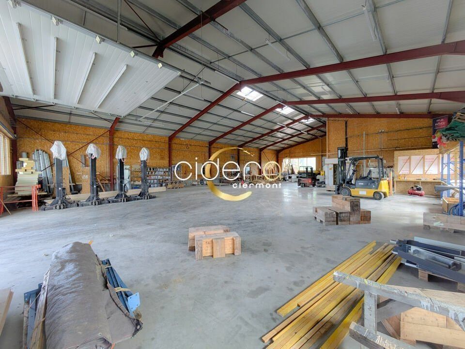 Vente local d''activites 1000 m² non divisibles