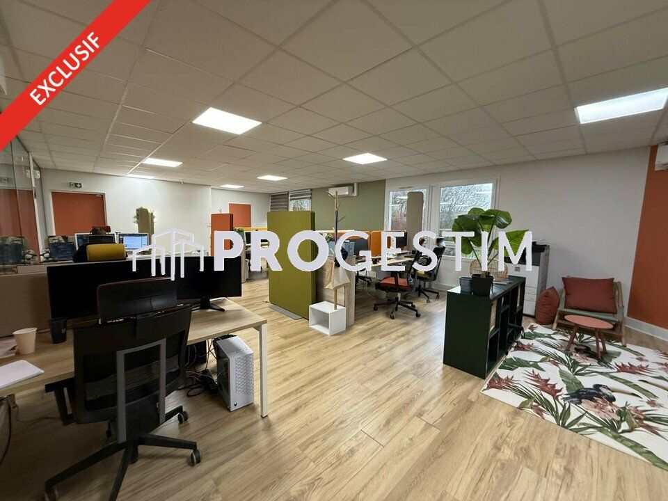 Vente bureaux 205.75 m² non divisibles