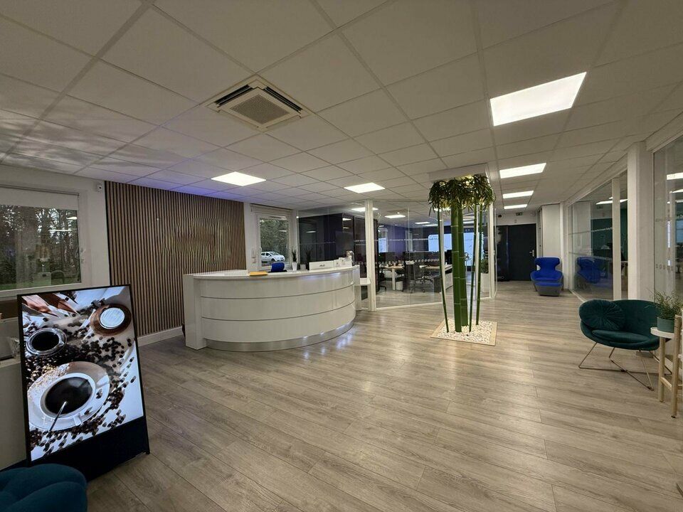 BUREAUX A VENDRE - PARC DE L'EUROPE - PARFAIT ETAT