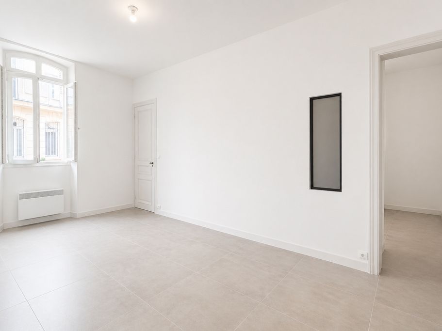Location bureaux 55 m² non divisibles