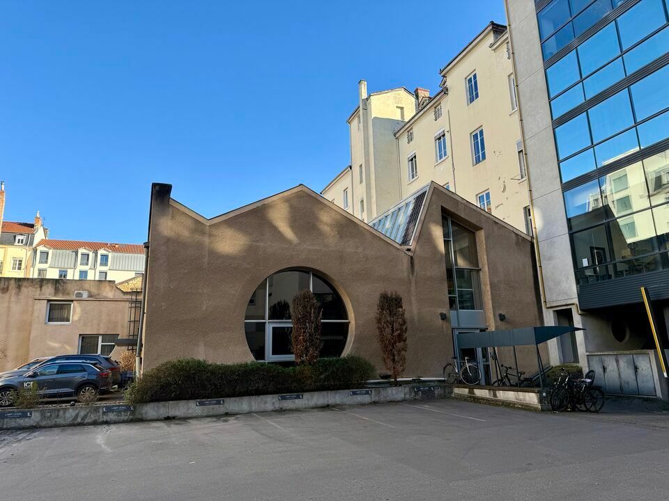 Location bureaux 250 m² non divisibles