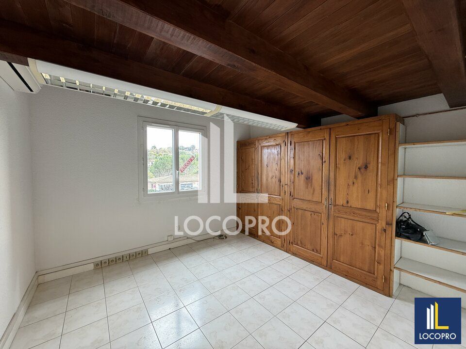 A LOUER - BUREAUX - 154 M2 DIVISIBLES - LE ROURET