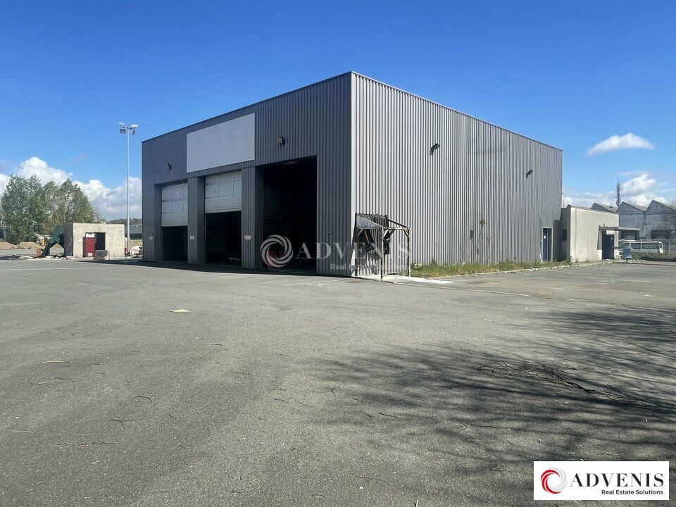 Location local d''activites 595 m² non divisibles