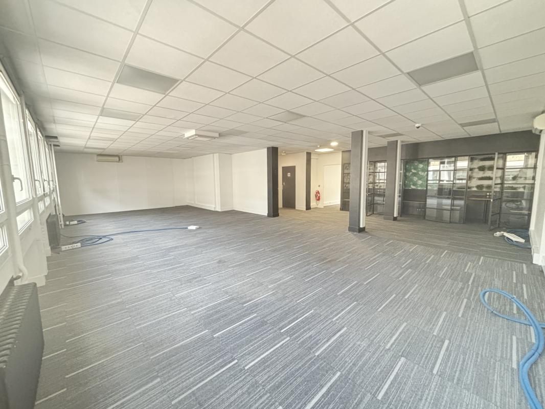 Location bureaux 413 m² non divisibles