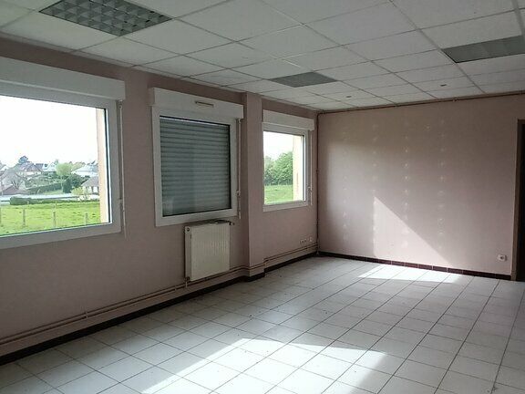 Location bureaux 371.61 m² non divisibles