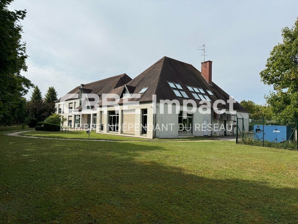 Vente bureaux 2500 m² non divisibles
