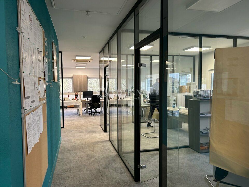 Vente bureaux 400 m² non divisibles
