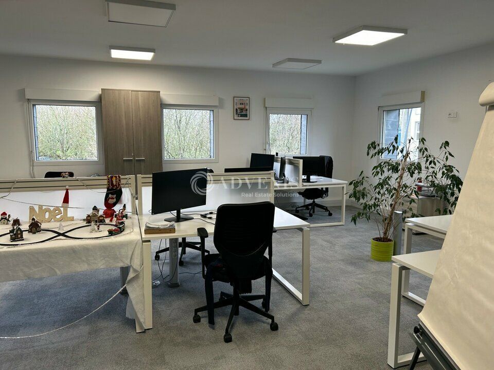Bureaux d'environ 400 m² à vendre au Nord de Tours 