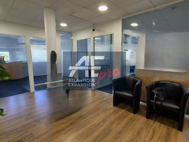 Location bureaux 185 m² non divisibles