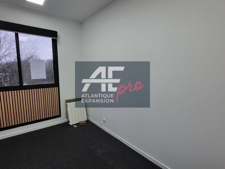 Location bureaux 81 m² non divisibles