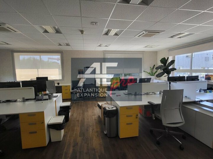 Location bureaux 404.3 m² non divisibles