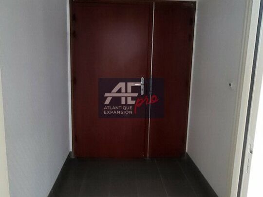 LOCATION BUREAUX 69 m² – RDC – VISIBILITÉ COMMERCIALE – ACCÈS PMR – ATLANTIQUE EXPANSION PRO