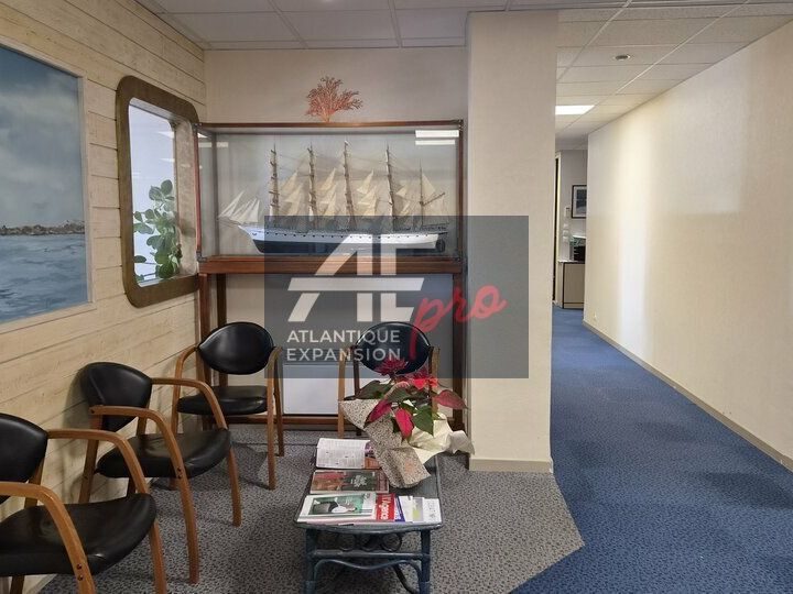 A LOUER par ATLANTIQUE EXPANSION PRO  – Plateau de bureaux 449 m² – Immobilier professionnel – Idéal entreprise