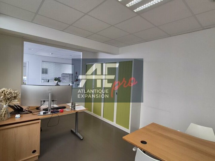 Location bureaux 459.39 m² non divisibles