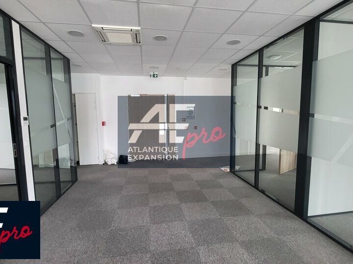 Location bureaux 408 m² non divisibles