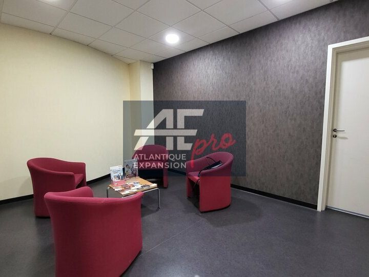A LOUER PLATEAU DE BUREAU DE 376 M²  