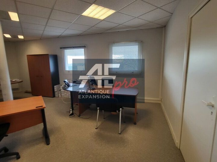 PLATEAU DE BUREAU à VENDRE de 233 m²