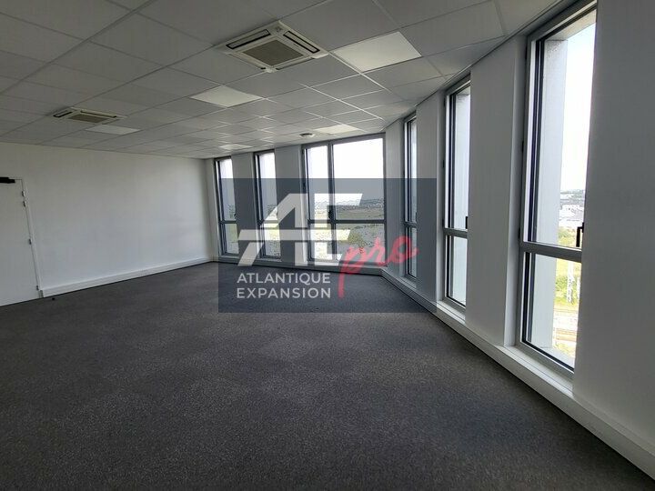 Location bureaux 816 m² non divisibles
