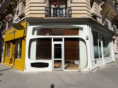 Location bureaux 31 m² à Paris