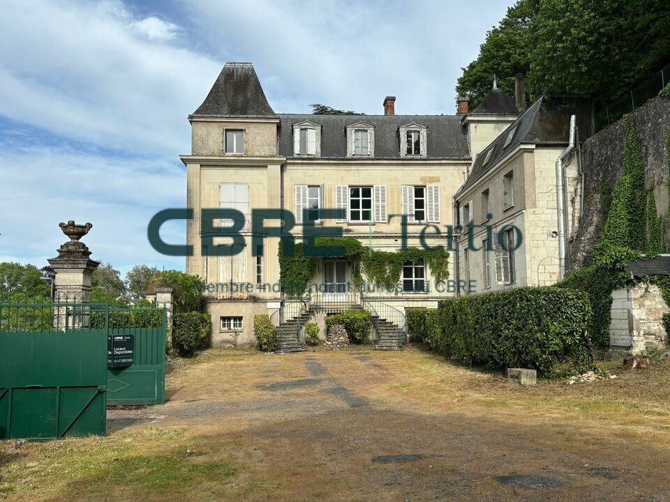 Vente local 757 m² non divisibles