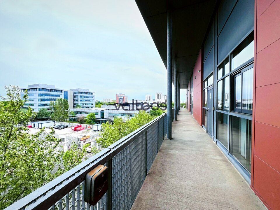 Location bureaux 1573 m² divisibles à partir de 131 m²